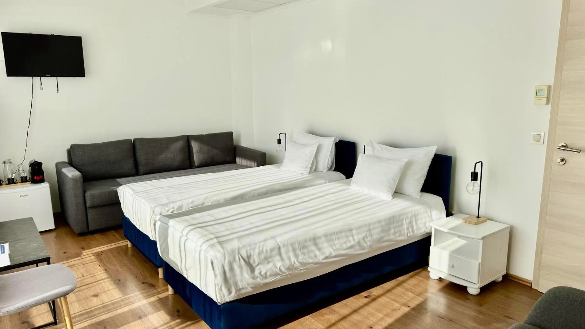 Rooftop City Residence With Deep Garage Budapeşte Hostel
