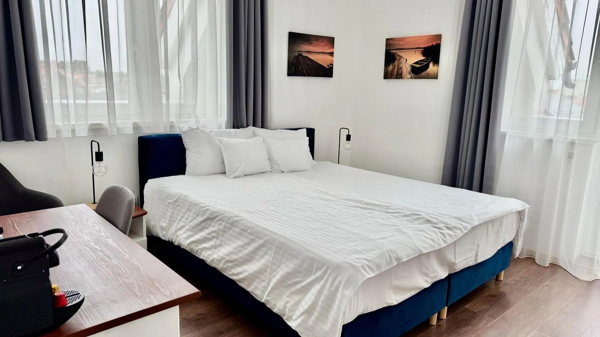 Rooftop City Residence With Deep Garage Budapeşte