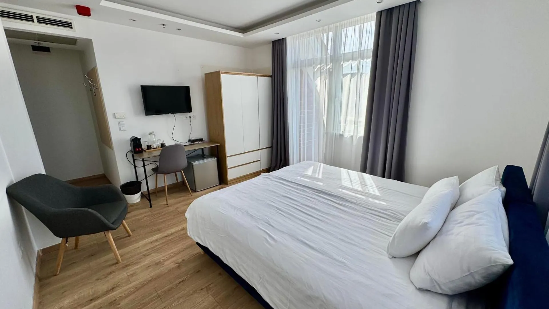 Rooftop City Residence With Deep Garage Budapeşte Hostel