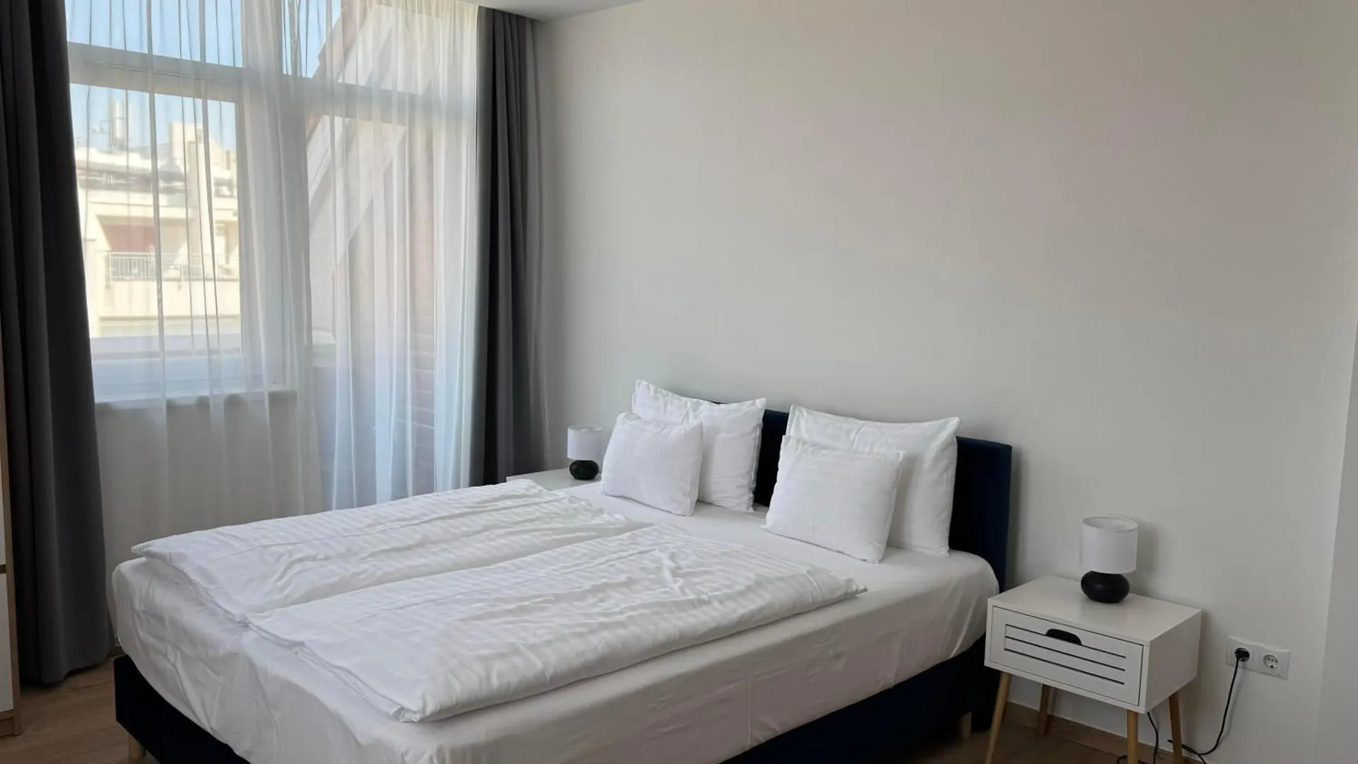 Rooftop City Residence With Deep Garage Budapeşte 0*,  Macaristan