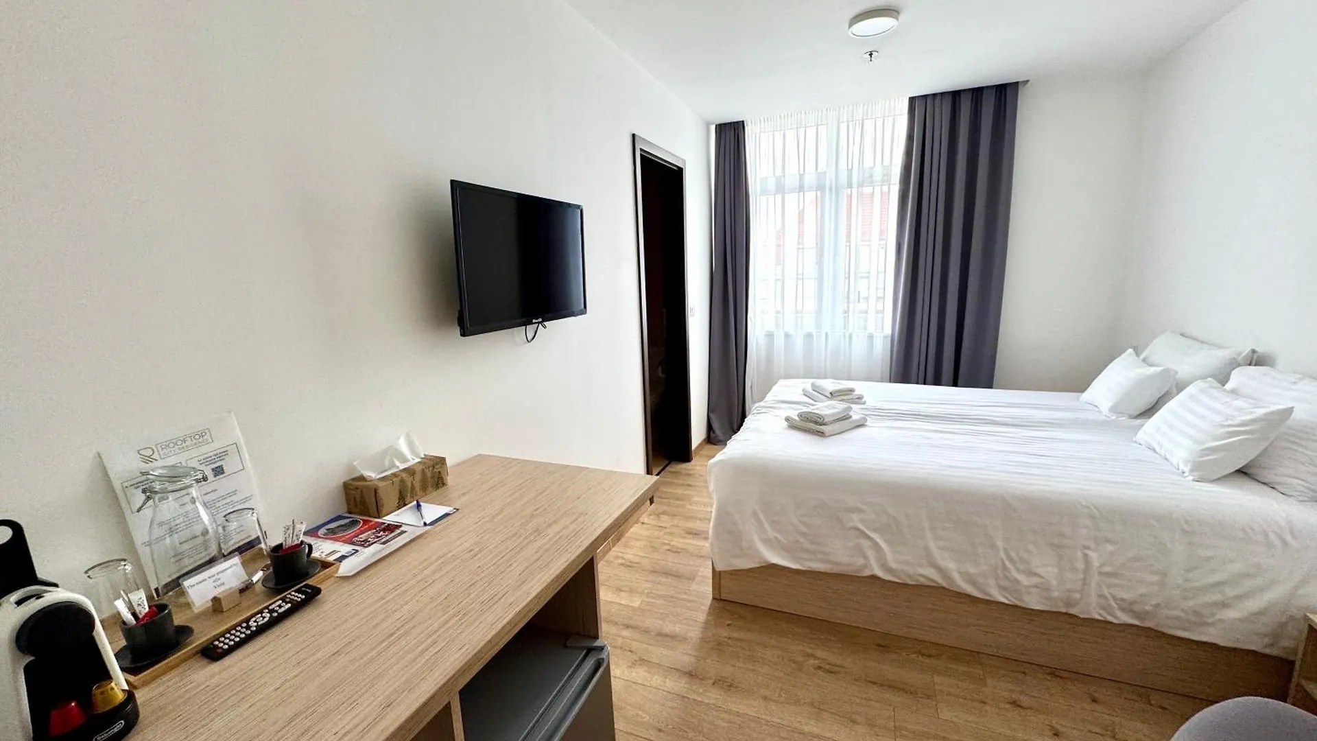 Hostel Rooftop City Residence With Deep Garage Budapeşte Macaristan