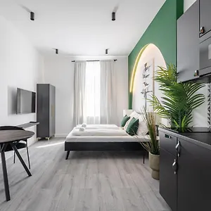 R6 - Boutique Apartments, Location By Bqa דירה