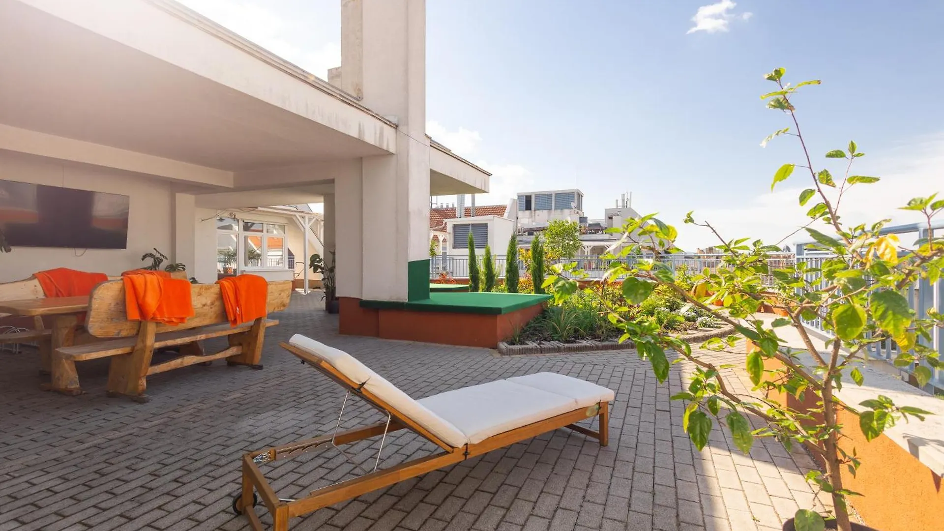 Hostal Rooftop City Residence With Deep Garage Budapest