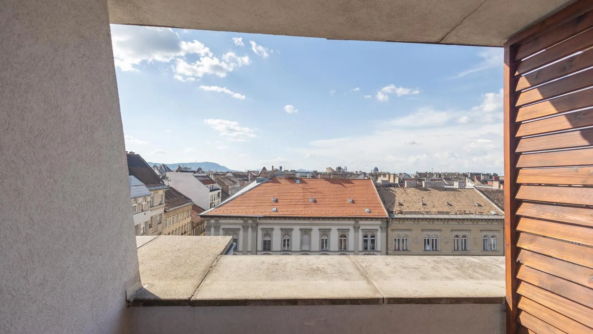 Rooftop City Residence With Deep Garage Budapest Hungría